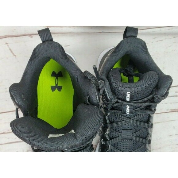 Under Armour Youth Cleated Sneakers Size 5Y – Black & White Embroidered - Picture 9 of 10